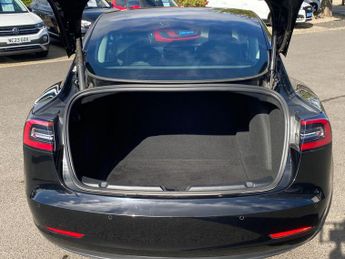 TESLA MODEL 3 Standard Range Plus Saloon 4Dr Electric Auto Rwd (241 Bhp)