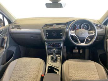 VOLKSWAGEN TIGUAN 1.5 Tsi Life Suv 5Dr Petrol Dsg Euro 6 (S/S) (150 Ps)