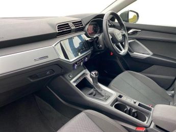 AUDI Q3 1.5 TFSI CoD 35 Technik SUV 5dr Petrol S Tronic Euro 6 (s/s) (15
