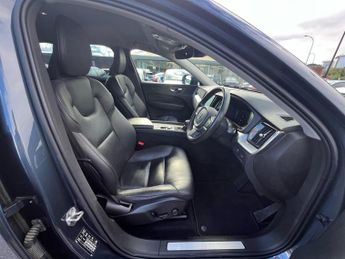 VOLVO XC60 2.0 D4 Momentum Suv 5Dr Diesel Auto Euro 6 (S/S) (190 Ps)
