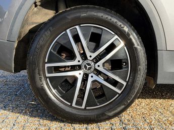 MERCEDES-BENZ GLA Gla 200D Sport Executive 5Dr Auto