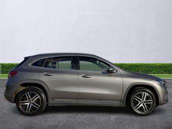 MERCEDES-BENZ GLA Gla 200D Sport Executive 5Dr Auto