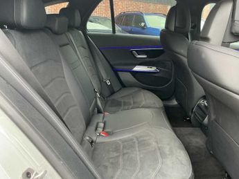 MERCEDES-BENZ E CLASS E200 Urban Edition 5Dr 9G-Tronic
