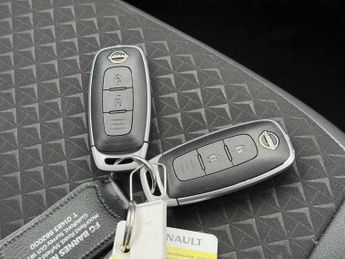 NISSAN JUKE 1.6 Hybrid N-Connecta 5Dr Auto