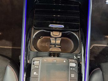 MERCEDES-BENZ EQA Eqa 250 140Kw Amg Line Premium 66.5Kwh 5Dr Auto