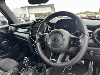 MINI HATCHBACK 1.5 Cooper Sport 3Dr Auto