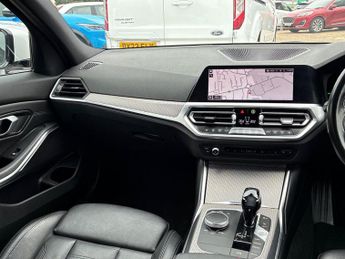 BMW 3 SERIES 2.0 330I M Sport Saloon 4Dr Petrol Auto Euro 6 (S/S) (258 Ps)