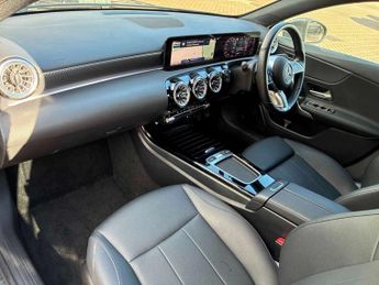 MERCEDES-BENZ A CLASS A180 Sport Executive 5Dr Auto