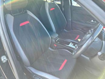 VAUXHALL MOKKA 100Kw Sri Premium 50Kwh 5Dr Auto