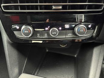 VAUXHALL MOKKA 100Kw Sri Premium 50Kwh 5Dr Auto