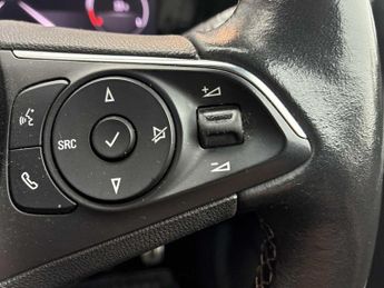 VAUXHALL MOKKA 100Kw Sri Premium 50Kwh 5Dr Auto