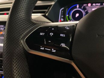 VOLKSWAGEN ARTEON 1.4 Tsi Ehybrid R-Line 5Dr Dsg