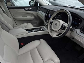 VOLVO XC60 2.0 T6 [350] Rc Phev Plus Dark 5Dr Awd Geartronic