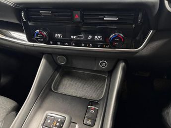 NISSAN QASHQAI 1.3 Dig-T Mhev N-Connecta Suv 5Dr Petrol Hybrid Xtron Euro 6 (S/