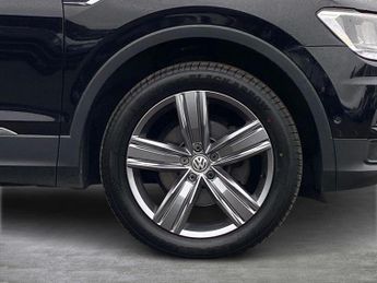 VOLKSWAGEN TIGUAN ALLSPACE 2.0 Tdi Match Suv 5Dr Diesel Dsg Euro 6 (S/S) (150 Ps)