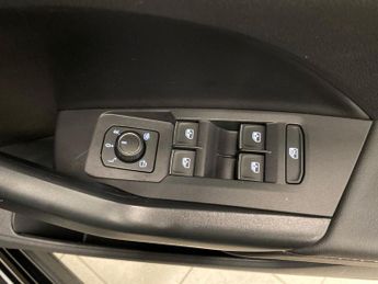 VOLKSWAGEN T-CROSS 1.0 Tsi R-Line Suv 5Dr Petrol Dsg Euro 6 (S/S) (115 Ps)