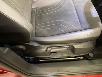 VOLKSWAGEN ID.4 Pro 77Kwh Style Suv 5Dr Electric Auto (286 Ps)