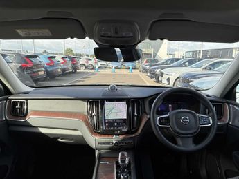 VOLVO XC60 2.0 B5P Ultimate Dark 5Dr Awd Geartronic