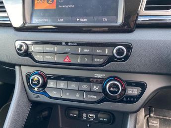 KIA NIRO 1.6 Gdi Hybrid 3 5Dr Dct
