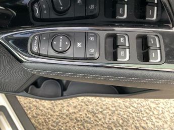 KIA NIRO 1.6 Gdi Hybrid 3 5Dr Dct