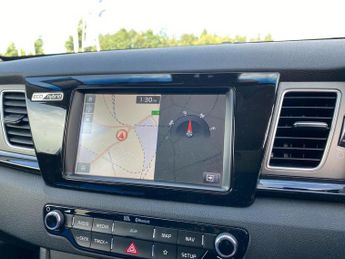 KIA NIRO 1.6 Gdi Hybrid 3 5Dr Dct