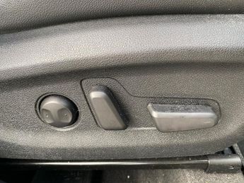 KIA NIRO 1.6 Gdi Hybrid 3 5Dr Dct