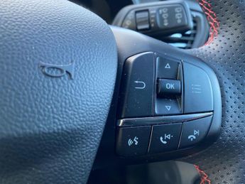 FORD FOCUS 1.0 Ecoboost Hybrid Mhev 155 St-Line 5Dr Auto