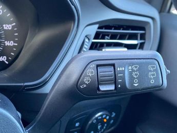 FORD FOCUS 1.0 Ecoboost Hybrid Mhev 155 St-Line 5Dr Auto