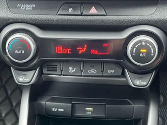 KIA STONIC 1.0T Gdi 48V Gt-Line S 5Dr Dct