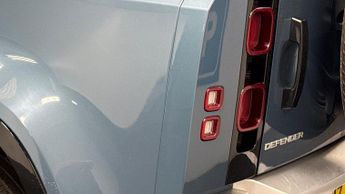 LAND ROVER DEFENDER 3.0 D250 Hard Top Auto
