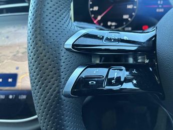MERCEDES-BENZ E CLASS E220D Amg Line Premium Plus 4Dr 9G-Tronic
