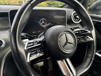MERCEDES-BENZ GLC Glc 300 4Matic Amg Line 5Dr 9G-Tronic