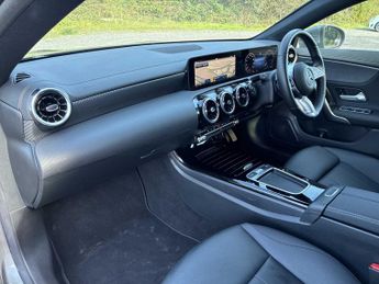 MERCEDES-BENZ CLA Cla 180 Sport Executive 5Dr Tip Auto