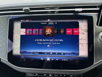 MERCEDES-BENZ E CLASS E200 Amg Line 5Dr 9G-Tronic