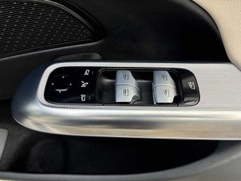 MERCEDES-BENZ E CLASS E200 Amg Line 5Dr 9G-Tronic
