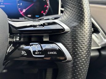 MERCEDES-BENZ E CLASS E200 Amg Line 5Dr 9G-Tronic