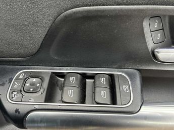 MERCEDES-BENZ GLA Gla 200 Amg Line Premium 5Dr Auto