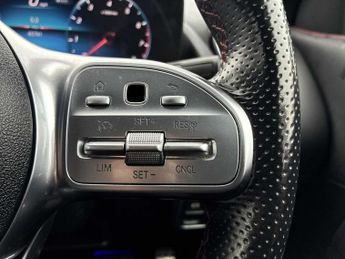 MERCEDES-BENZ GLA Gla 200 Amg Line Premium 5Dr Auto