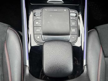 MERCEDES-BENZ GLA Gla 200 Amg Line Premium 5Dr Auto