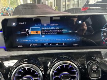 MERCEDES-BENZ CLA Cla 200 Amg Line Executive 4Dr Tip Auto