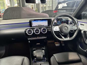 MERCEDES-BENZ CLA Cla 200 Amg Line Executive 4Dr Tip Auto