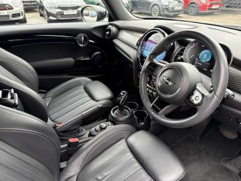 MINI HATCHBACK 1.5 Cooper Resolute Edition 3Dr Auto