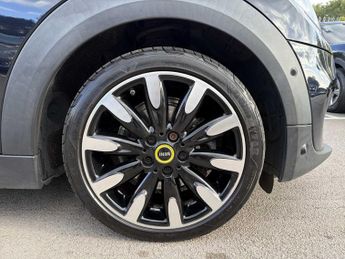 MINI HATCHBACK 135Kw Cooper S Level 3 33Kwh 3Dr Auto