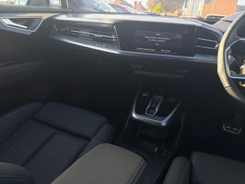 AUDI Q4 210Kw 45 82Kwh Sport 5Dr Auto [Leather]