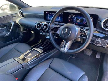 MERCEDES-BENZ CLA Cla 180 Sport Executive 5Dr Tip Auto