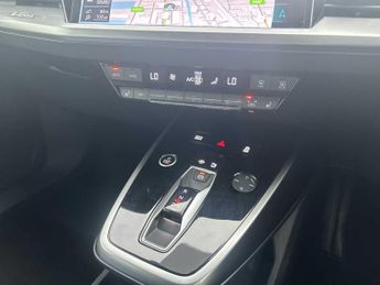 AUDI Q4 210kW 45 Quattro 82kWh Sport 5dr Auto [Leather]