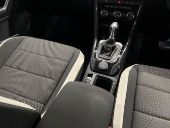 VOLKSWAGEN T-ROC 2.0 Tsi Sel Suv 5Dr Petrol Dsg 4Motion Euro 6 (S/S) (190 Ps)