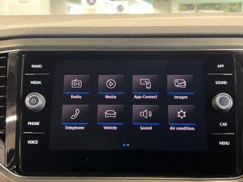 VOLKSWAGEN T-ROC 1.0 Tsi Se 5Dr
