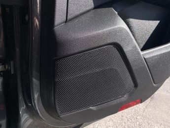 VOLKSWAGEN T-ROC 1.5 Tsi Evo R-Line 5Dr Dsg