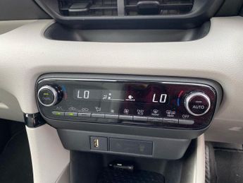 TOYOTA YARIS 1.5 Vvt-H Excel Hatchback 5Dr Petrol Hybrid E-Cvt Euro 6 (S/S) (
